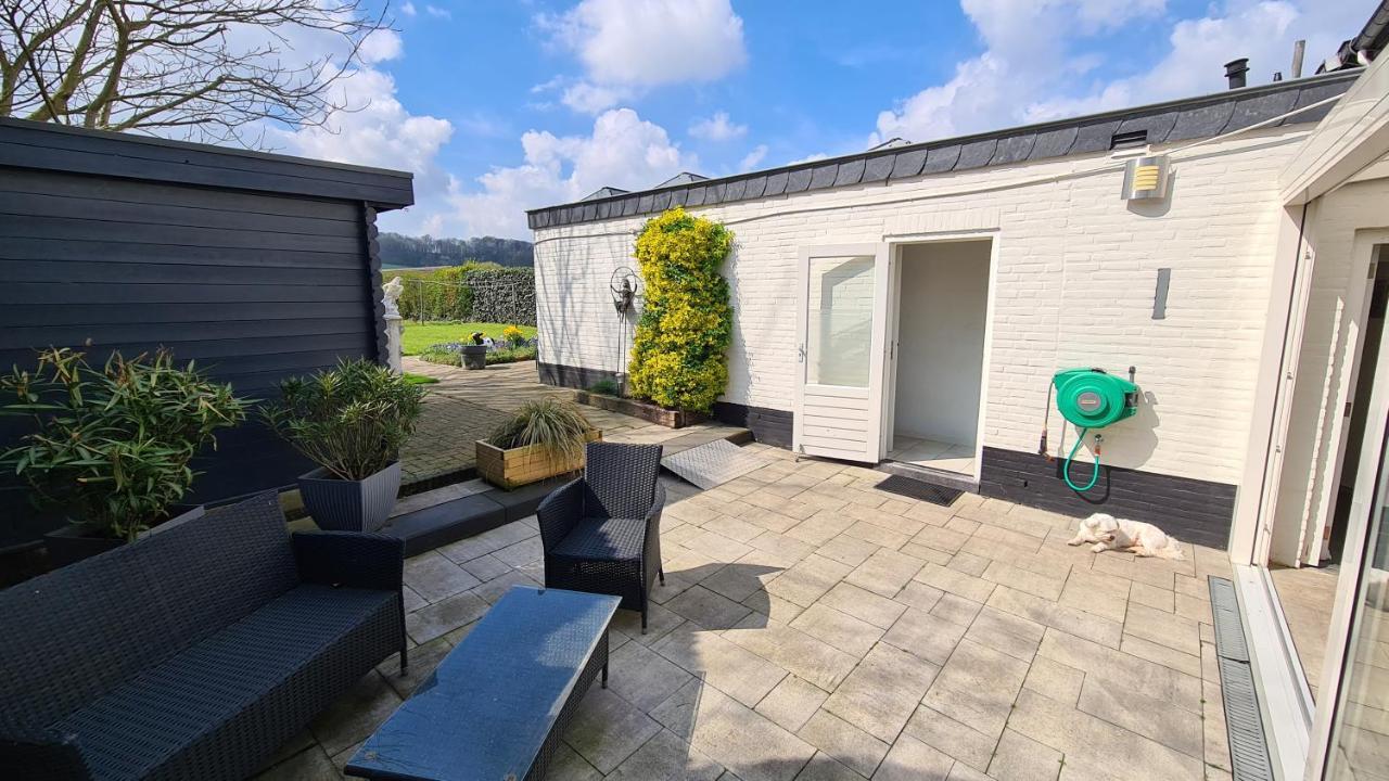 Roos Guesthouse Holiday Appartements 法尔肯堡 外观 照片