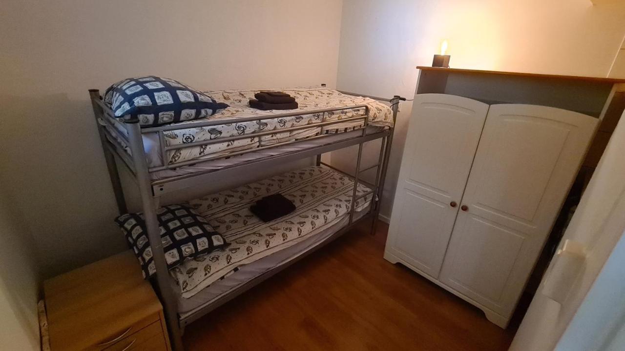 Roos Guesthouse Holiday Appartements 法尔肯堡 外观 照片